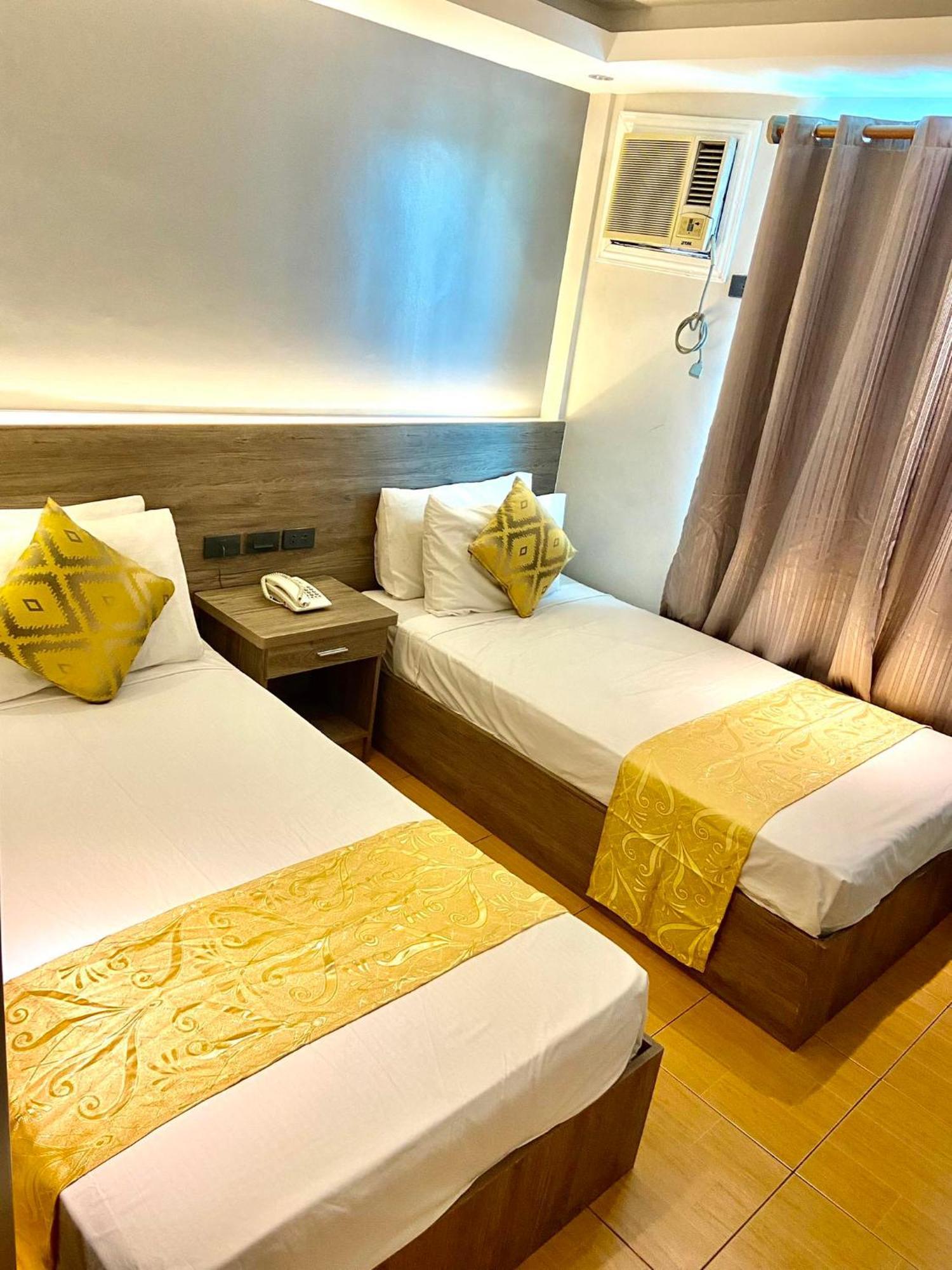 Hotel Euroasia By Bluebookers Angeles Dış mekan fotoğraf