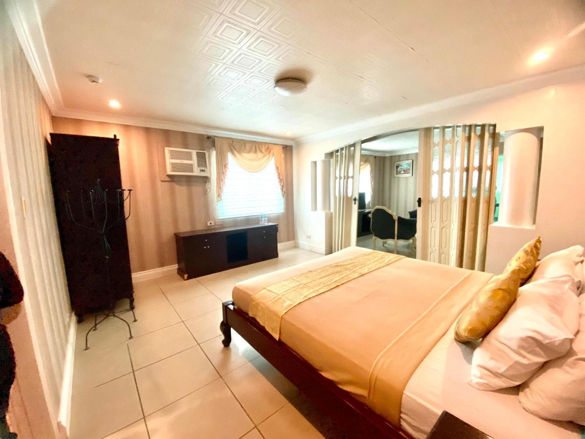 Hotel Euroasia By Bluebookers Angeles Dış mekan fotoğraf